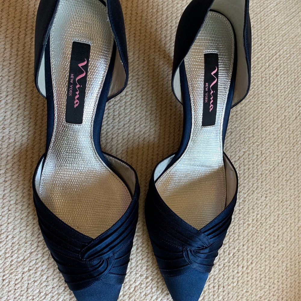SAVVY NINA EVENING PUMPS, NWOT, RARE FIND SZ 7 1/2